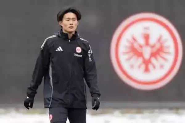 18歳日本人が圧巻の“空中ボレー”　J2→欧州へ電撃移籍…今季3点目をクラブ称賛「夢のゴール」