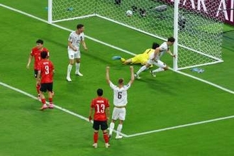 韓国が痛恨失点　チェコ相手に序盤から押し込むも…ロングスローから先制許す
