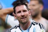 「前半10分で試合ストップ「メッシを称える中断」　代表引退の英雄へ万雷の拍手…アルゼンチンで異例の措置」の画像1