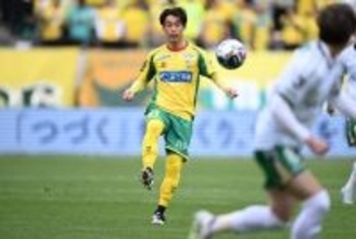 “浮き上がる一撃”に観客騒然「地鳴りのよう」　強烈右足…ファン衝撃「えげつない」