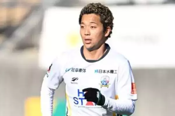 「ボール置いた瞬間…奪われて失点「どうして？」　珍ゴール反響「今後の活躍が楽しみ」」の画像