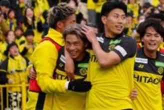 柏が町田に1-0で競り勝ち6連勝フィニッシュ　リーグ逆転V目指した一戦…最終節で今季の集大成