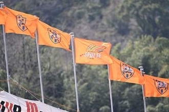 Jリーグに現れた“平成ライダー”　試合前に神対応…ファン嫉妬「めちゃくちゃ羨ましい」