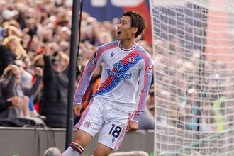 鎌田大地がプレミア初ゴール　クリスタル・パレスが逆転勝利…恩師グラスナーの前でメモリアル弾