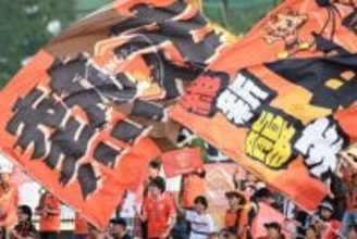 Jクラブのレトロ新ユニ「懐かしさを感じさせる」　専門家が絶賛…20周年に「相応しい」