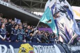 補強第一号に驚き「J3からの大昇格」　J1へ県内移籍…24歳に期待の声「ネクスト安藤」