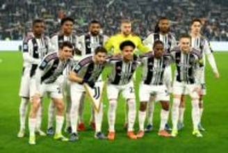 “幻のユニフォーム”が30年越しに実現　前代未聞の白×黒…欧州名門のデザインに衝撃