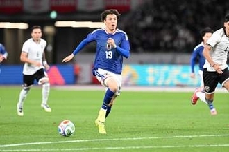 J復帰の現役代表が「まだ全然欧州でやれる」　ファン騒然の”質”が「反則すぎる」
