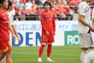 J1得点王、“FIFA公認美女”妻とW杯観戦　会場ショットで告白「俺の推しメンは」