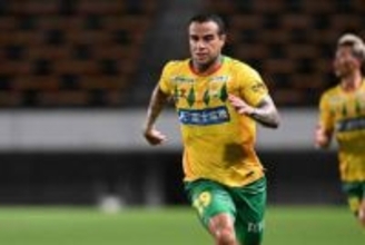 昇格を決めた助っ人FW「努力が報われた」　言葉詰まらせ涙「力になれたこと嬉しく思います」