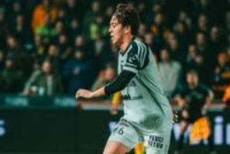 24歳日本人が「ペドリみたい」　個人技炸裂で相手DF翻弄…鮮やかな一撃が「センスの塊」