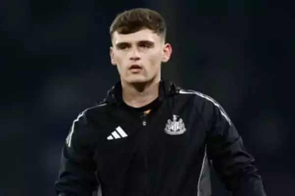 英で生まれた驚愕ゴール「やばすぎ」　“GKの一撃”にファン仰天「なかなかお目にかからない」