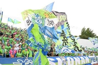 湘南がサプライヤーとの記念ユニ発表　特別リーグで契約終了…歴史を凝縮したデザインに