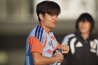 久保建英「幸せ」連発　福原遥と結婚…“超異例”代表期間中に発表の理由「僕の口から言えれば」