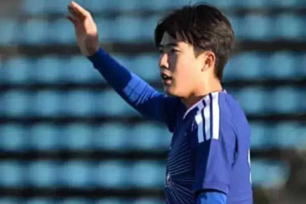 U-23日本代表が韓国相手に先制　アジア杯準決勝で対峙…セットプレーからDF小泉佳絃が流し込む