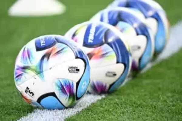 1部クラブ新ユニが「ユヴェントス感」　白×黒のストライプにファン喝采「堪らないやつ」