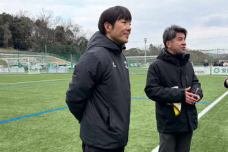 元日本代表がJ初監督「勇気あるオファーくれた」　独自スタイルで熱血指導「自分がやるべき」
