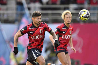 鹿島、涙のリーグ優勝！　9年ぶり9度目の頂点に鈴木優磨やレオ・セアラが目を潤ませる