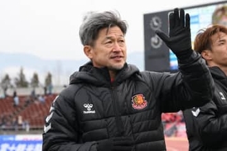 58歳のカズも驚いた異例の先発「どうなのかな」　想定通りの20分…指揮官が抜擢した本当の理由