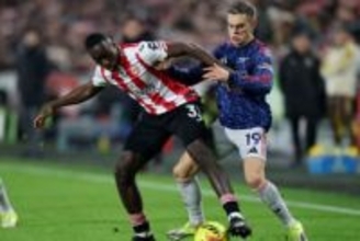 プレミア公式も驚愕の“プレー”「本当に別格」　異常な飛距離…ファン衝撃「禁止にしよう」