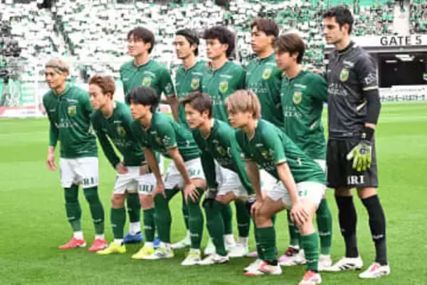 クラブ生え抜きが"10"に変更「誰も予想できなかった」　主力は残留…新背番号が「アツすぎる」