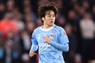 29歳日本人が「2点目にも関与」　先制のヘッド弾、英2部で首位快走…現地メディア高評価