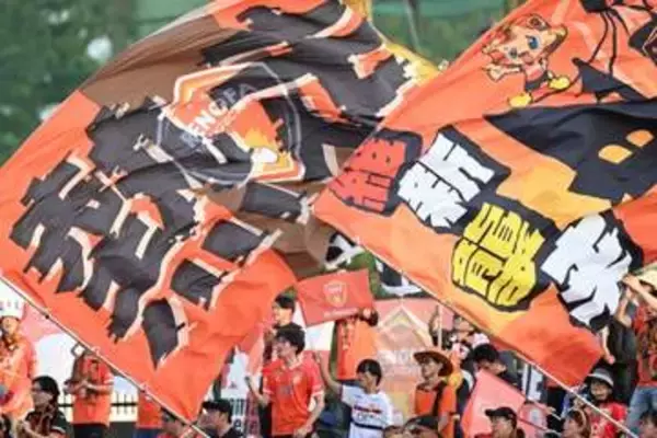 胸ロゴ変更に衝撃「マジで？」　J3クラブの象徴…13年の歴史に幕「美しく好きだった」