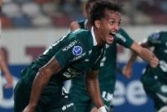 J1クラブオファーも…ブラジル人MFが残留　買取決定と現地報道「契約における優先権を行使」