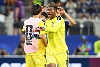 好守連発の鈴木彩艶、オランダは「脅威だった」　初戦で勝ち点1も「反省しなければ」