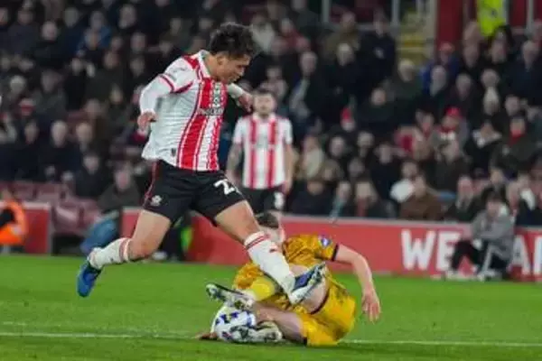 日本人の“神パス”が「やばい」　22歳が快進撃牽引…ファン期待「来季はプレミア？」