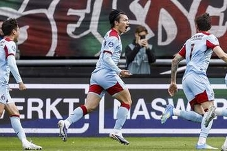 フェイエノールト上田綺世が今季リーグ戦23ゴール目　圧巻ヘディング弾で自己最多ゴール数を更新