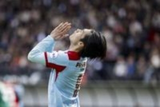 日本人FW倒すも…退場回避のDF「幸運だった」　決定機阻止シーンに言及「レッドでもおかしくない」