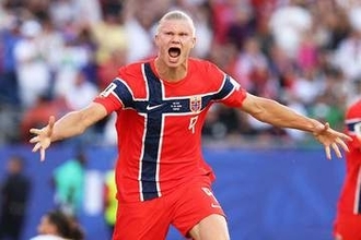 怪物ハーランドがW杯デビュー戦で圧巻2発　ノルウェーがイラクに4発快勝…今大会アジア勢初の黒星に