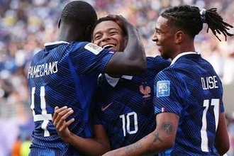 エンバペ、圧巻2発で今大会6得点目　メッシに並ぶ…フランスがスウェーデン下し16強進出