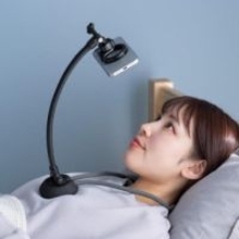 寝ながらスマホ・タブレットを楽しむホルダー/スタンドが安い！【AmazonスマイルSALE初売り】【本日みつけたお買い得情報】