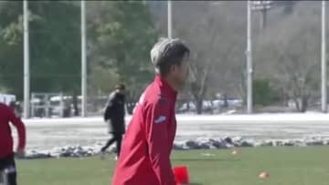 カズが福島ユナイテッドFCに初合流！全体練習でチームメートと汗を流す