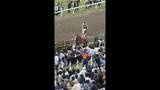 「馬と人が衝突　4人がケガ　相馬野馬追で甲冑競馬中に放馬＜福島県・南相馬市＞」の画像1