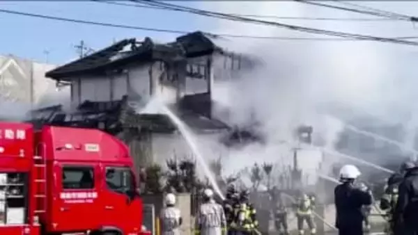 福島市下鳥渡で住宅火災　住民の70代女性と連絡とれず「風が強くかなり炎が出ていた」