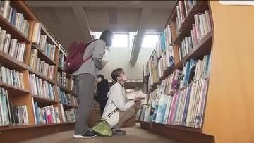 解体を前に最後の見学会　福島・双葉町　旧図書館と旧歴史民俗資料館　地震で半壊し劣化進む