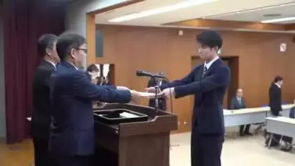 「福島県の新採用教職員に辞令交付　小中学校など義務教育に携わる教職員　今年度は501人が採用」の画像