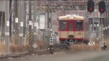 ふくしまDC臨時列車を歓迎　乗客をホームで出迎えるイベント始まる＜福島・福島市＞