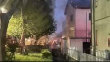 いわき市で住宅火災　女性2人が医療機関に運ばれる＜福島県＞