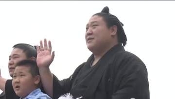 故郷・福島に若隆景が凱旋　優勝パレードに1万5000人　地元の声援に「大関目指して頑張っていきたい」