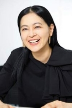 今年50歳の黒谷友香、25年以上続ける｢二拠点生活｣。千葉での乗馬やDIY生活と、人生100年時代に見据える“憧れの女性像”
