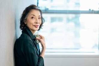 宝塚レジェンド麻実れい 同期の小柳ルミ子と56年ぶりの共演…新人公演の重圧と舞台への情熱を語る