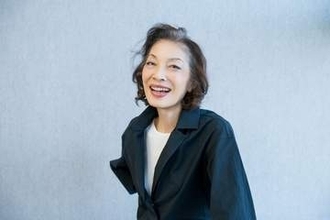 「夢の宝塚」を守るため生身の男に近づけた…麻実れいが明かす“男役の美学”と56年間休演なしの健康法
