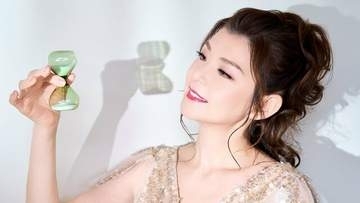 元宝塚トップスター彩輝なおが語る羽根の重圧…男役の研究にディズニー作品を見た過去