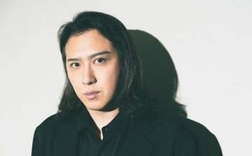 ｢名門の御曹司というわけではない｣19歳の尾上松也を救った恩師の言葉、｢本当に実在するんだ｣歴代の『八つ墓村』ロケ地で感じた妖気