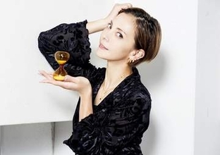 土屋アンナの「大事な友達」さかなクンとの会話の中身…SNS社会で疲弊する若者には「逃げるのは格好悪くない」