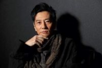 津田寛治が明かす北野武監督へのトイレ直談判。吉川晃司に憧れて18歳で上京、喫茶店の“ブチ切れ女将”が生んだ奇跡の映画デビュー